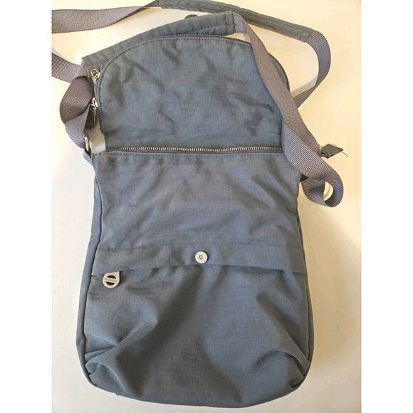 Baggallini Dublin Blue Nylon Crossbody Shoulder Bag EUC 10x12x3 - Picture 5 of 12